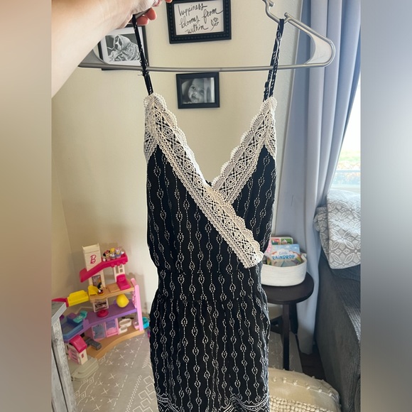 Cute Romper - Picture 1 of 3
